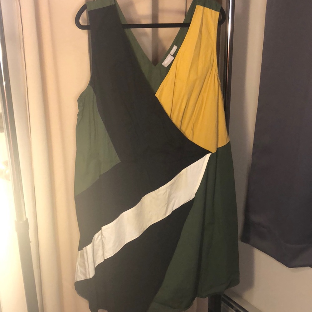 Great colors in this Eshatki dress
